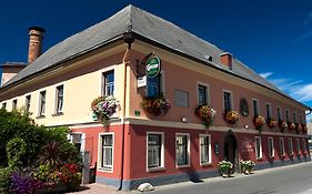 Gasthof Bräuer - Familie Eibensteiner